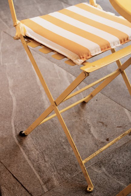 Krzesła do małego mieszkania – oszczędność przestrzeni